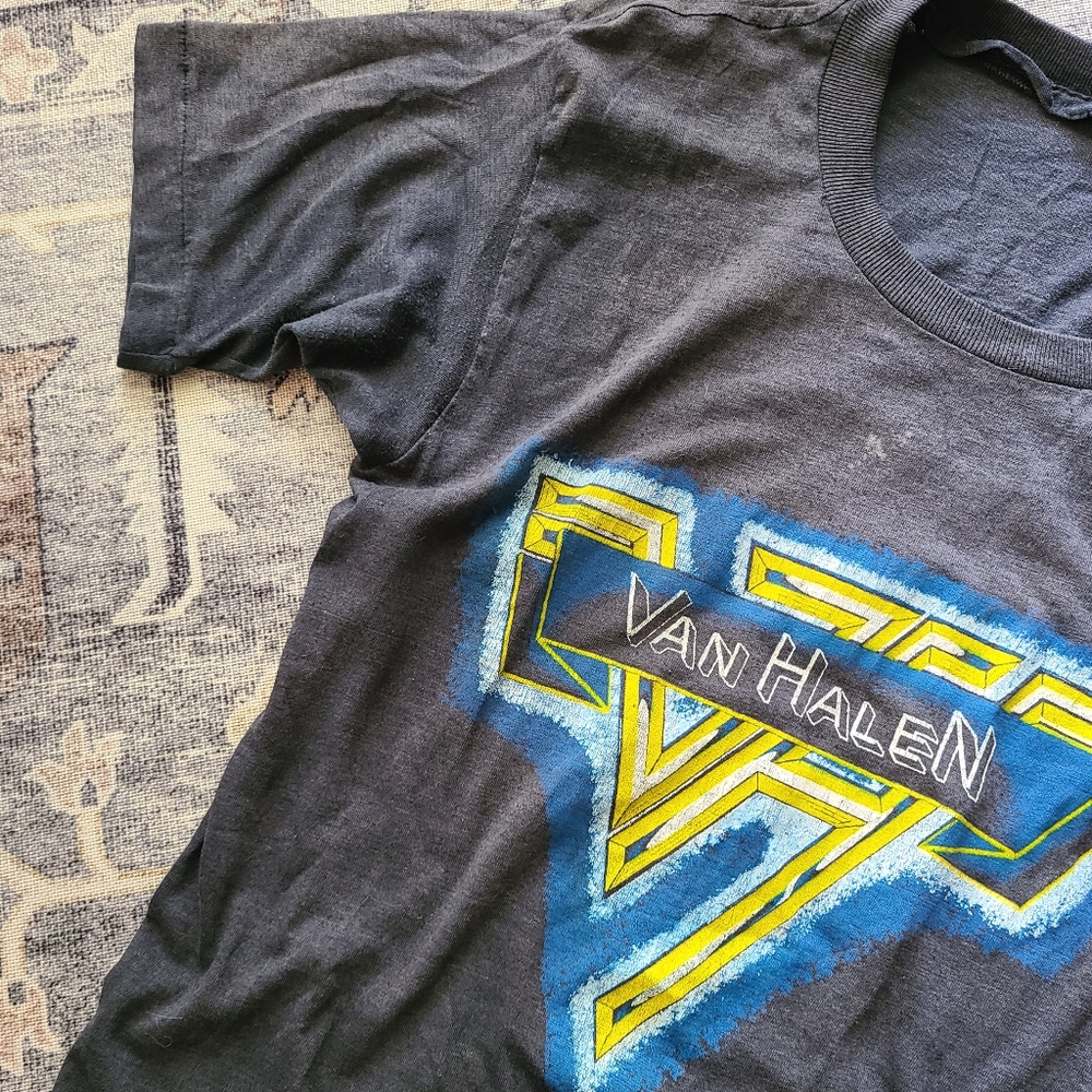 VTG 80's Van Halen Single Stitch Graphic Band Tee Size Small - Picture 4 of 7